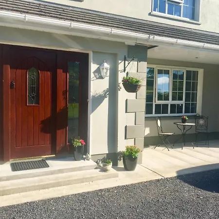 Tullyearl House * Donegal Town